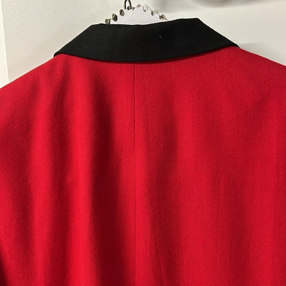 Leslie Fay Sportswear, ladies blazer, lipstick, red, black collar&Lapel, sz 16 - Picture 8 of 13